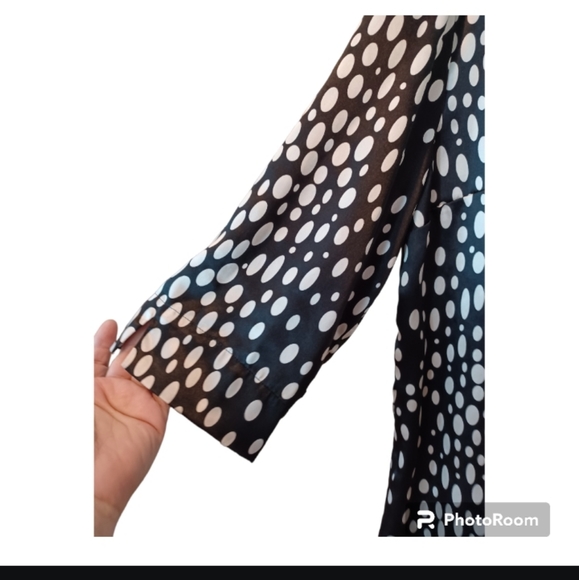 Top blouse tunic with white round circles - Picture 2 of 4